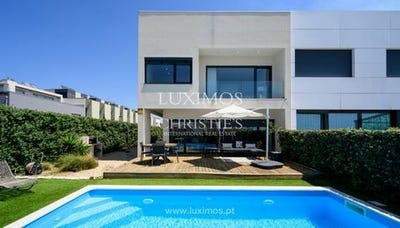 /international/pt/matosinhos-e-leca-da-palmeira-porto-310101446399/