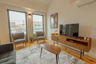 /international/pt/rua-1-º-de-maio-vila-nova-de-gaia-porto-310104209165/