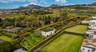 /international/pt/rua-tenente-bernardo-antonio-de-mello-15-capelas-portugal-ilha-de-sao-miguel-azores-310107522561/