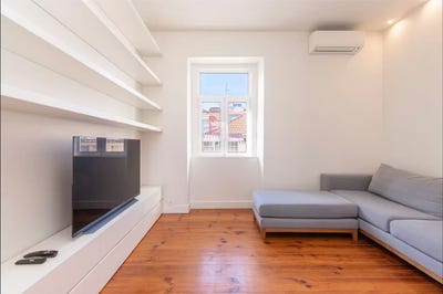 /international/pt/rua-barbosa-colen-lisbon-lisbon-310093859103/
