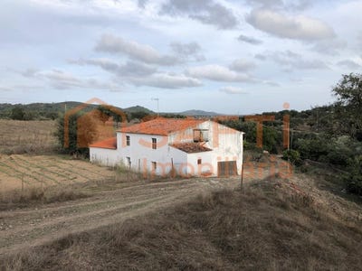 /international/pt/urra-castelo-branco-310100487252/