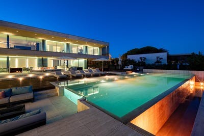 /international/pt/rua-algarve-estoril-lisbon-310108645198/