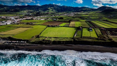 /international/pt/estrada-da-ribeira-grande-ribeira-grande-ribeira-seca-portugal-ilha-de-sao-miguel-azores-310107522539/