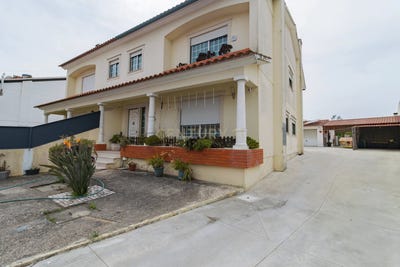 /international/pt/rua-da-ribeira-a-amieira-marinha-grande-portugal-marinha-grande-leiria-310108831997/