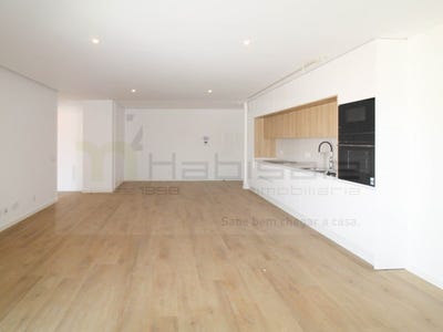/international/pt/costa-da-caparica-setubal-municipality-310108286078/