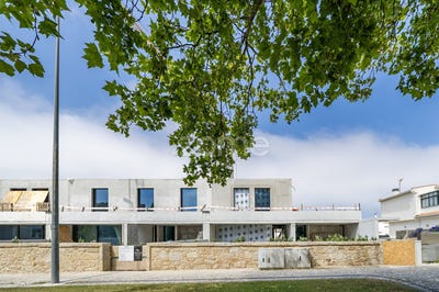 /international/pt/esposende-braga-310102370938/