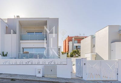 /international/pt/ferragudo-evora-310107358432/