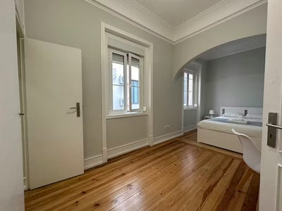 /international/pt/avenida-antonio-augusto-de-aguiar-lisbon-lisbon-310093857476/