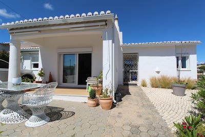 /international/pt/faro-lagos-luz-portugal-lagos-faro-310100856887/