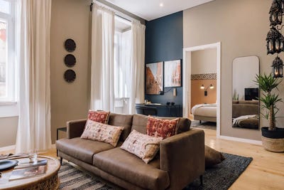 /international/pt/rua-de-sao-filipe-neri-lisbon-lisbon-310093831468/