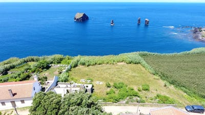 /international/pt/rua-das-lombas-de-baixo-ilha-de-sao-miguel-azores-310107524017/