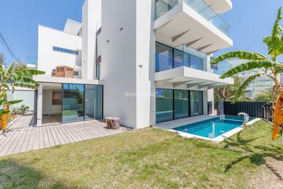 /international/pt/cascais-e-estoril-lisbon-310101176156/
