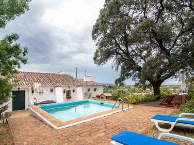 /international/pt/bacelo-e-senhora-da-saude-evora-district-310109222592/