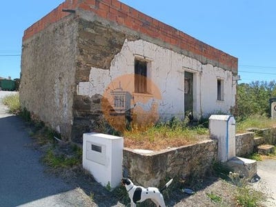 /international/pt/sentinela-castro-marim-faro-120089956392/