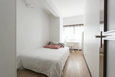 /international/pt/avenida-visconde-de-valmor-lisbon-lisbon-310093869095/