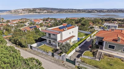 /international/pt/obidos-santa-maria-leiria-310106282785/
