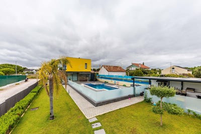 /international/pt/rua-de-sao-miguel-14a-no-14-sao-miguel-sesimbra-portugal-sesimbra-castelo-setubal-municipality-310108306154/