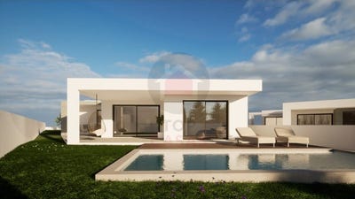 /international/pt/santo-onofre-e-serra-do-bouro-leiria-310100954368/