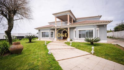 /international/pt/ponta-delgada-azores-310108211955/