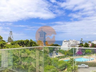 /international/pt/areias-de-sao-joao-albufeira-faro-310099350708/