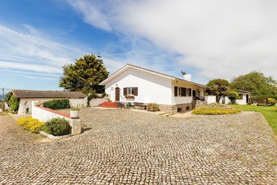 /international/pt/sintra-sao-martinho-lisbon-310100714443/