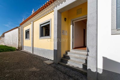 /international/pt/rua-5-de-janeiro-cernache-do-bonjardim-portugal-cernache-do-bonjardim-castelo-branco-310103806849/