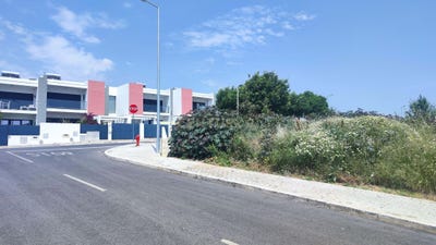 /international/pt/rua-do-campo-de-futebol-sao-domingos-de-rana-portugal-sao-domingos-de-rana-lisbon-310107672571/