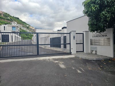 /international/pt/camara-de-lobos-madeira-310097953044/