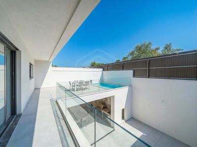 /international/pt/montenegro-faro-310109130473/