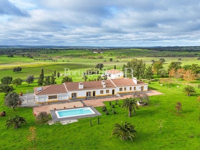 /international/pt/estremoz-santa-maria-e-santo-andre-evora-310108651899/?lang=id