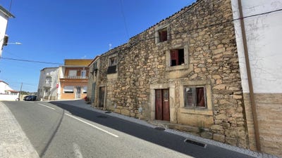 /international/pt/avenida-vaz-preto-escalos-de-baixo-castelo-branco-310105248705/