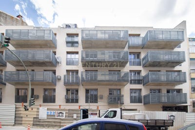 /international/pt/avenida-sao-jose-sacavem-portugal-sacavem-e-prior-velho-lisbon-310108321631/
