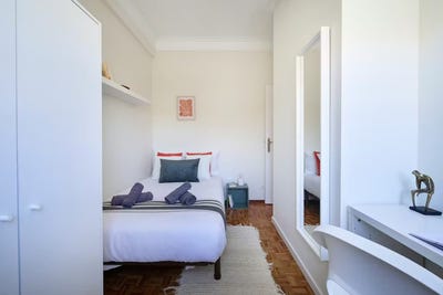 /international/pt/rua-coronel-marques-leitao-lisbon-lisbon-310093928338/