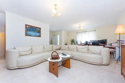 /international/pt/rua-das-laranjeiras-setubal-portugal-setubal-sao-sebastiao-setubal-municipality-310107968471/