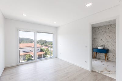 /international/pt/coimbra-lisbon-310106516603/