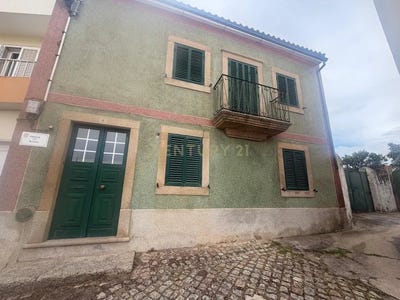 /international/pt/praca-do-rossio-10-6005-250-mata-portugal-escalos-de-baixo-castelo-branco-310108319879/