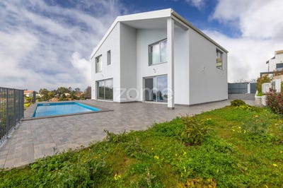 /international/pt/calheta-madeira-madeira-310098794783/