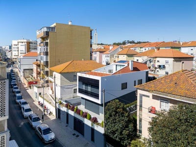 /international/pt/rua-dos-espatarios-6-almada-setubal-municipality-310104335003/
