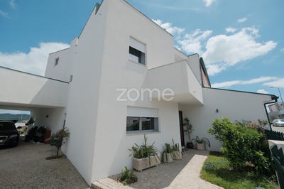 /international/pt/guimaraes-braga-310108083396/