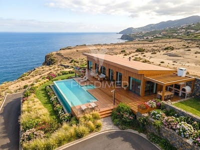 /international/pt/achadas-da-cruz-porto-moniz-madeira-310103451360/
