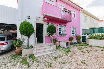 /international/pt/rua-sargento-jose-paulo-dos-santos-olivais-lisbon-310105188966/