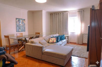 /international/pt/praceta-tristao-vaz-teixeira-carregado-portugal-carregado-e-cadafais-lisbon-310106856574/