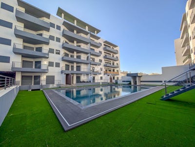 /international/pt/quelfes-faro-310105229347/