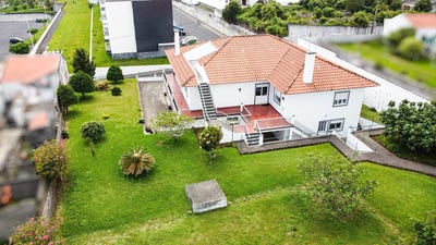 /international/pt/rua-dos-foros-24-vila-franca-do-campo-portugal-ilha-de-sao-miguel-azores-310107523609/