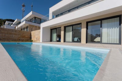 /international/pt/nazare-leiria-310104007979/