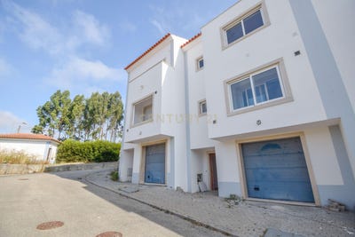 /international/pt/quinta-da-fonteireira-queluz-lisbon-310093891683/