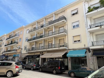 /international/pt/rua-acacio-de-paiva-lisbon-portugal-alvalade-lisbon-310107969839/