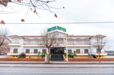 /international/pt/rua-dom-dinis-vieira-de-leiria-leiria-310102586533/