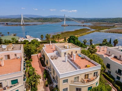 /international/pt/estombar-e-parchal-algarve-310108632189/?lang=pt