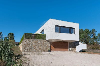 /international/pt/alfeizerao-leiria-310105812887/